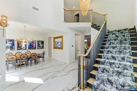 29 Roslyn Avenue Englewood Cliffs NJ 07632