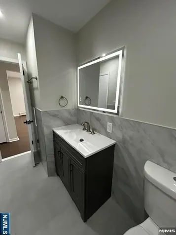 459 Hobson Avenue Saddle Brook NJ 07663