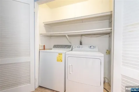 6 Mohawk Trail Ringwood NJ 07456