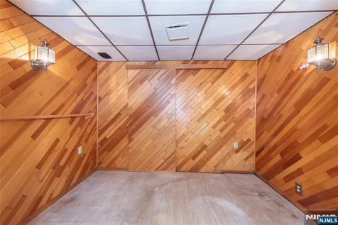 6 Mohawk Trail Ringwood NJ 07456