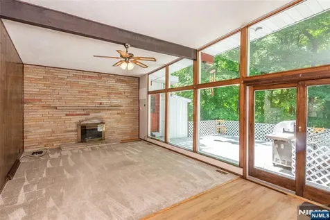 6 Mohawk Trail Ringwood NJ 07456