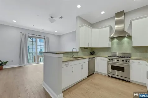 2307 The Plaza Tenafly NJ 07670
