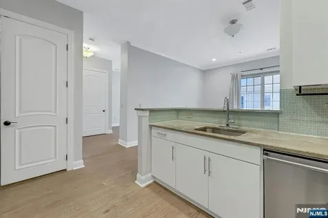 2307 The Plaza Tenafly NJ 07670