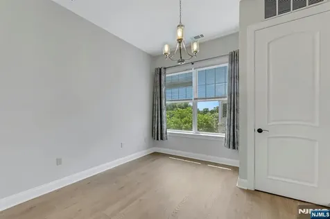 2307 The Plaza Tenafly NJ 07670