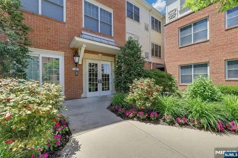 2307 The Plaza Tenafly NJ 07670