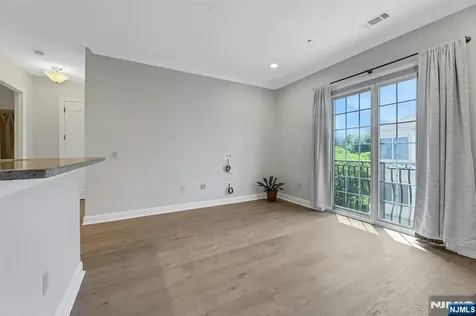 2307 The Plaza Tenafly NJ 07670