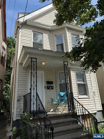792 15th Street Newark NJ 07108