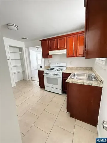 792 15th Street Newark NJ 07108