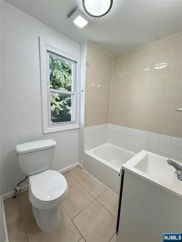 792 15th Street Newark NJ 07108