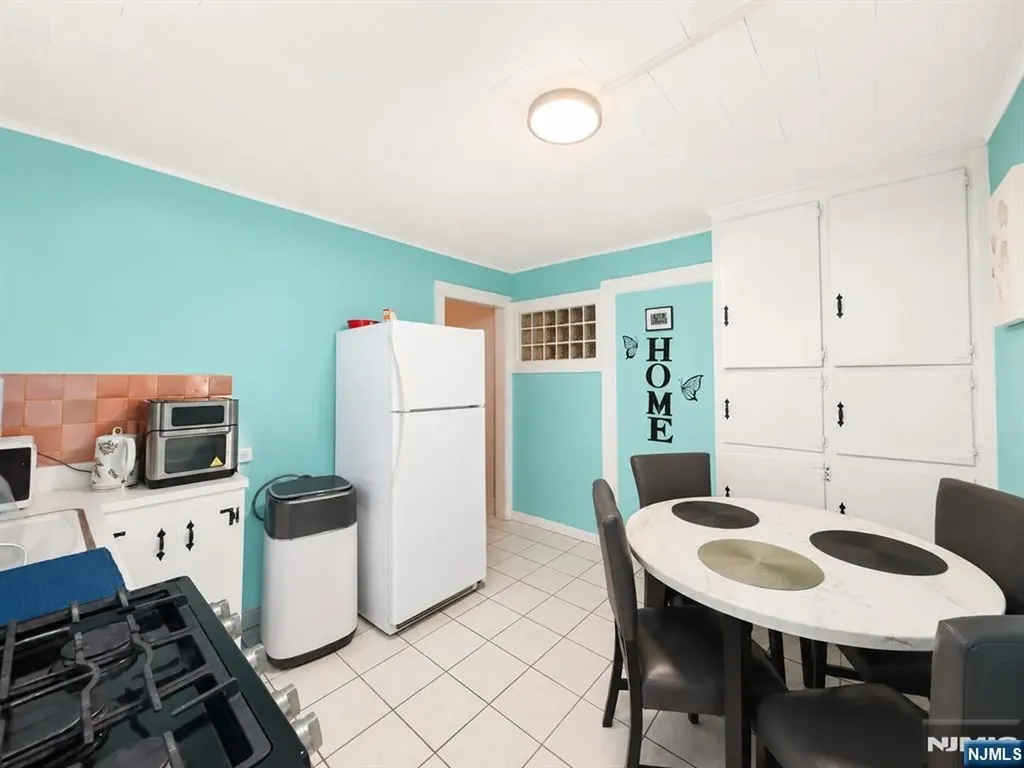 522 Saddle River Road Saddle Brook NJ 07663