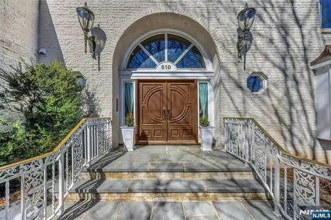 510 Hampton Hill Road Franklin Lakes NJ 07417