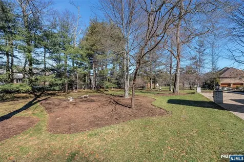 510 Hampton Hill Road Franklin Lakes NJ 07417