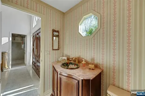 510 Hampton Hill Road Franklin Lakes NJ 07417
