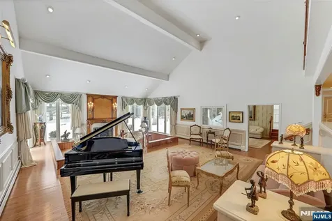 510 Hampton Hill Road Franklin Lakes NJ 07417