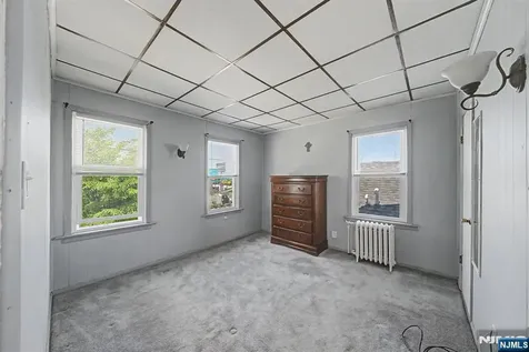 288 Maple Street Secaucus NJ 07094