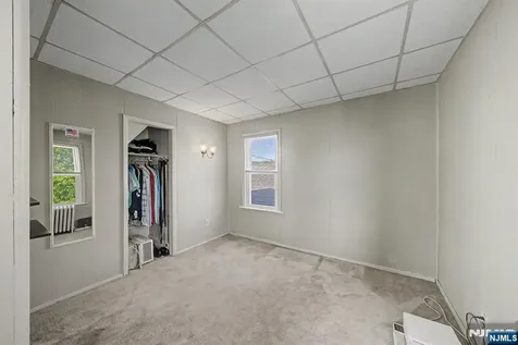 288 Maple Street Secaucus NJ 07094