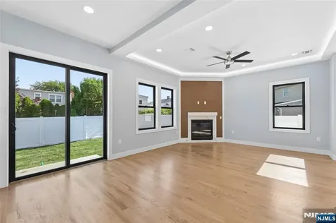 9 Cole Street Bergenfield NJ 07621