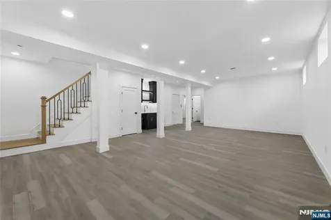 9 Cole Street Bergenfield NJ 07621