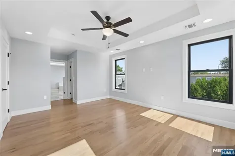 9 Cole Street Bergenfield NJ 07621