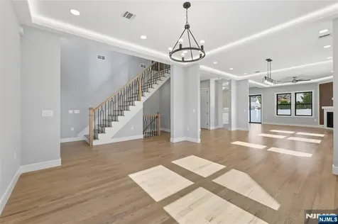 9 Cole Street Bergenfield NJ 07621