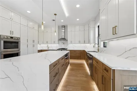 9 Cole Street Bergenfield NJ 07621
