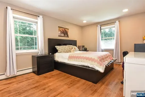 43 Overlook Court Ramsey NJ 07446