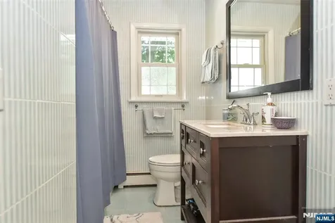 43 Overlook Court Ramsey NJ 07446