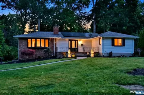 43 Overlook Court Ramsey NJ 07446