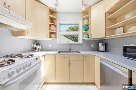 447 Sussex Road Wood Ridge NJ 07075
