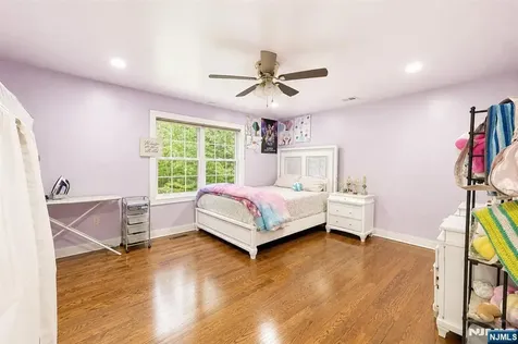 18 Dehart Court Wayne NJ 07470