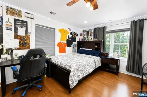 18 Dehart Court Wayne NJ 07470