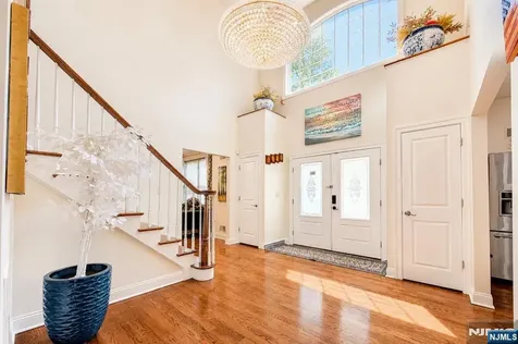 18 Dehart Court Wayne NJ 07470