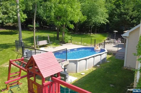 18 Dehart Court Wayne NJ 07470