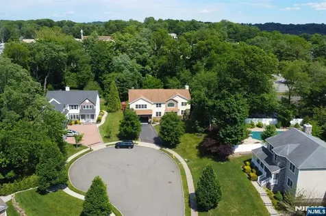 18 Dehart Court Wayne NJ 07470