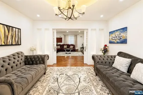 18 Dehart Court Wayne NJ 07470