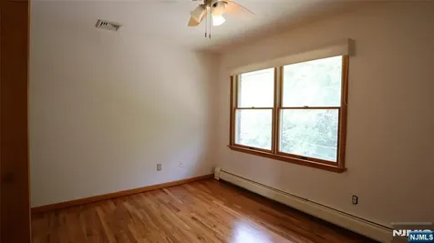 206 New York Avenue Fort Lee NJ 07024