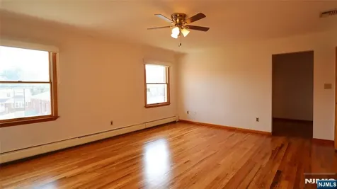 206 New York Avenue Fort Lee NJ 07024