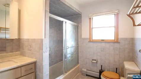 206 New York Avenue Fort Lee NJ 07024