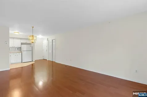 1419 Faulkner Court Mahwah NJ 07430