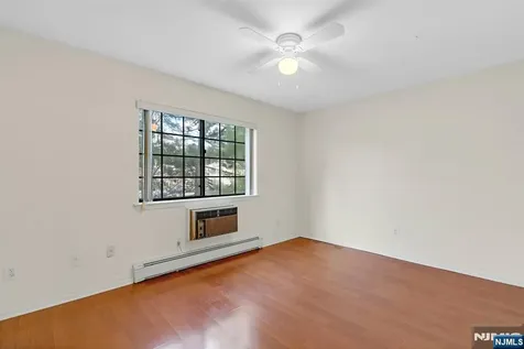1419 Faulkner Court Mahwah NJ 07430
