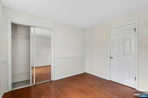 1419 Faulkner Court Mahwah NJ 07430
