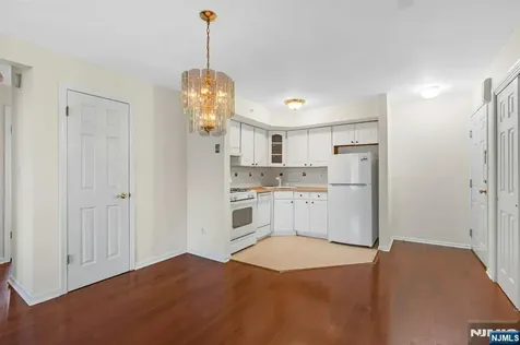 1419 Faulkner Court Mahwah NJ 07430