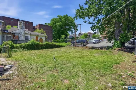 79 Cleveland Street Orange NJ 07050