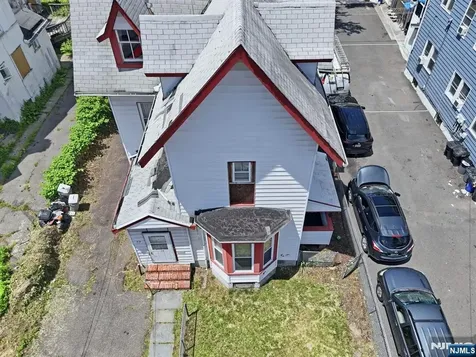 79 Cleveland Street Orange NJ 07050