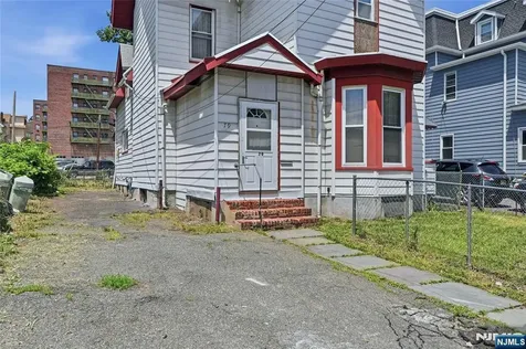 79 Cleveland Street Orange NJ 07050
