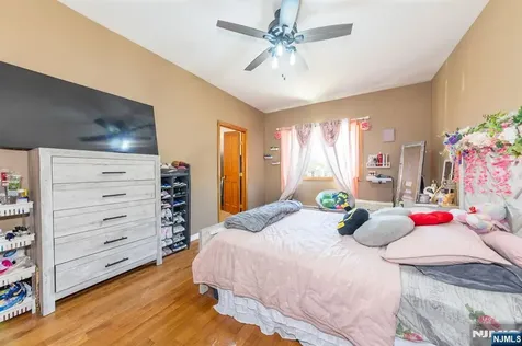137 Uhland East Rutherford NJ 07073
