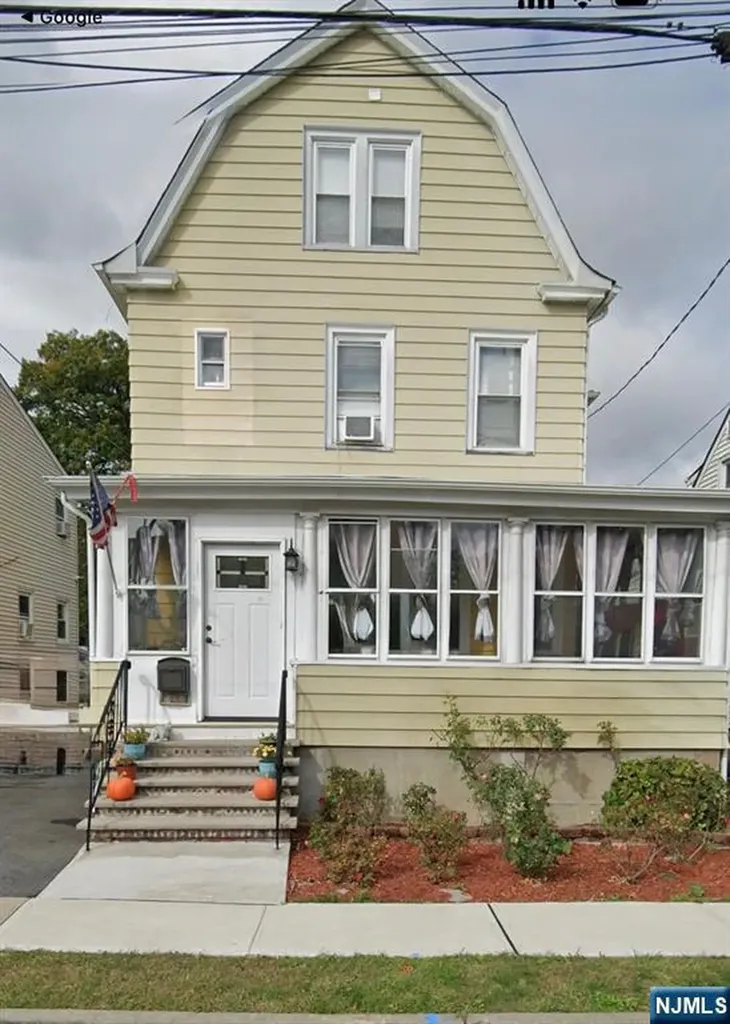 295 Pine Street Lyndhurst NJ 07071