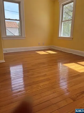 295 Pine Street Lyndhurst NJ 07071