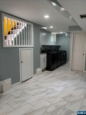 295 Pine Street Lyndhurst NJ 07071