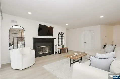1 Tulip Crescent Little Falls NJ 07424